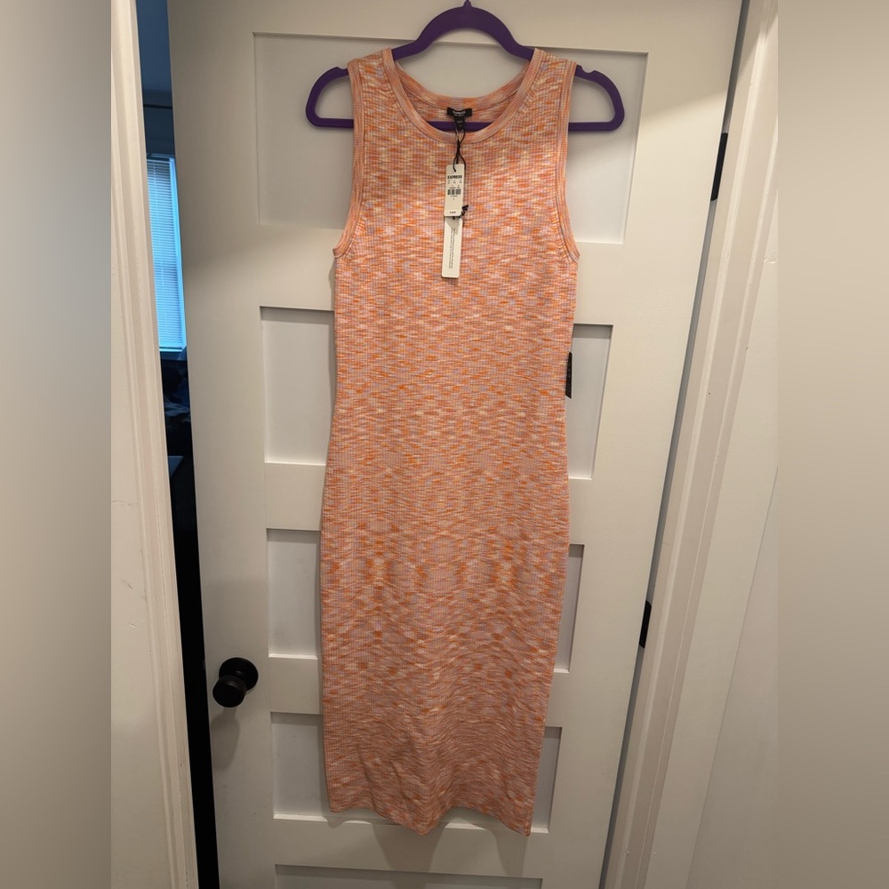 Body Contour knit maxi dress. Size large. NWTs.